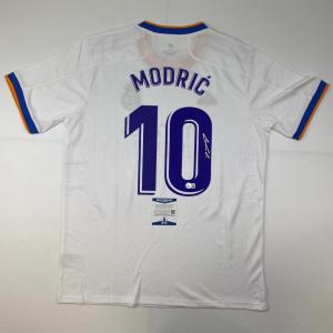 imageAutographedSigned Luka Modric Real Madrid White Soccer Jersey Beckett BAS COA