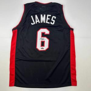 imageFacsimile Autographed LeBron James Miami Black Reprint Laser Auto Basketball Jersey Size Mens XL