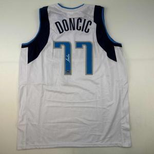 imageFacsimile Autographed Luka Doncic Dallas White Reprint Laser Auto Basketball Jersey Size Mens XL