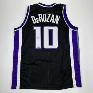 imageFacsimile Autographed DeMar DeRozan Sacramento Black Reprint Laser Auto Basketball Jersey Size Mens XL