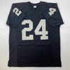image:imageFacsimile Autographed Marshawn Lynch Oakland Las Vegas Black Reprint Laser Auto Football Jersey Size Mens XL
